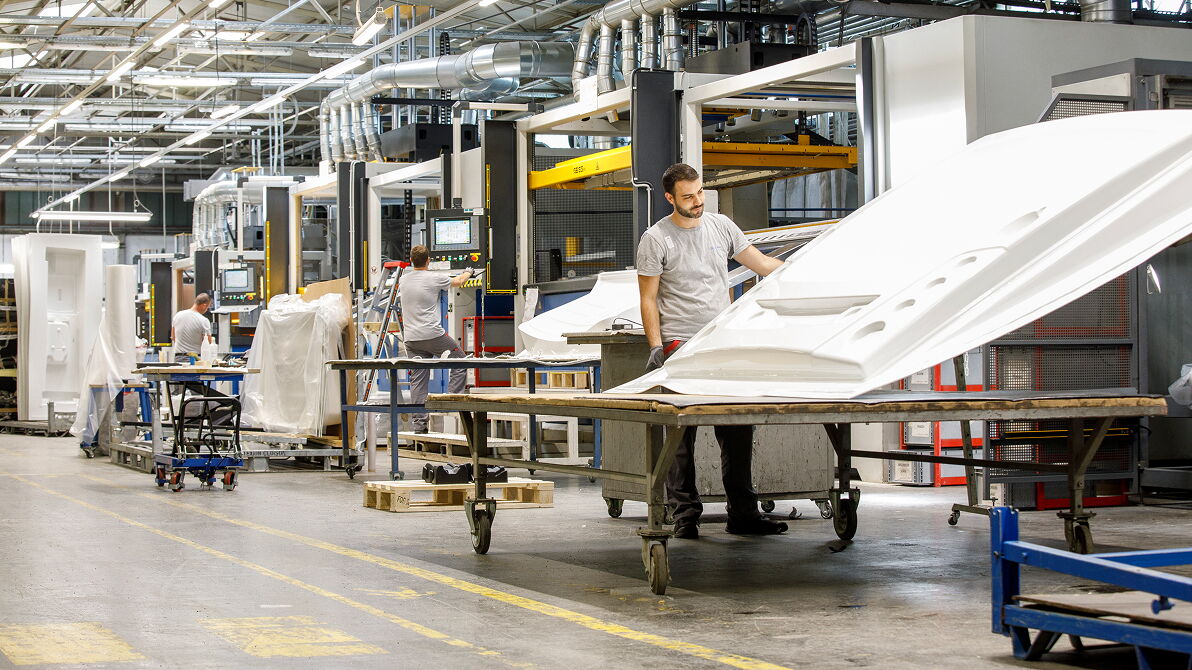 Prilagojen termoformiran plastični izdelek, izdelan z napredno vakuumsko tehnologijo