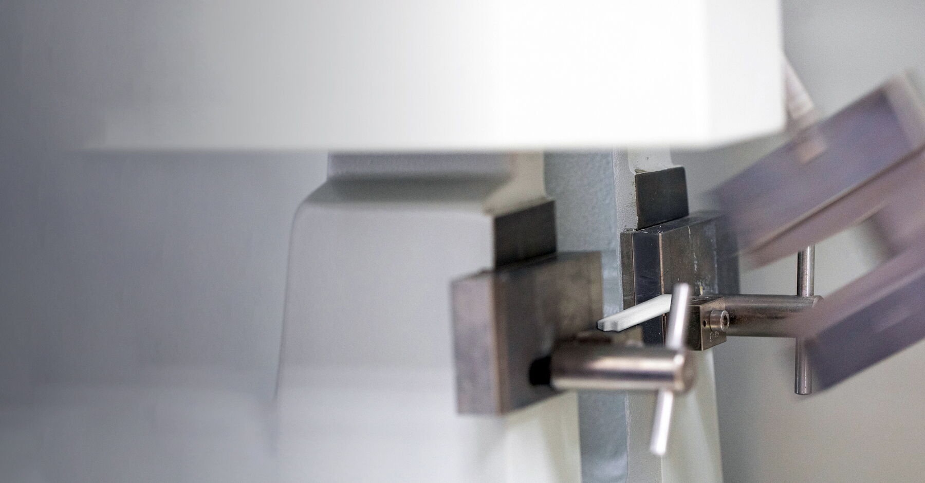 Laboratory testing of raw materials for quality and traceability